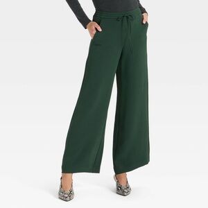 A New Day Green Wide Leg Crepe Pull On Pants / Size Small / Dark Green